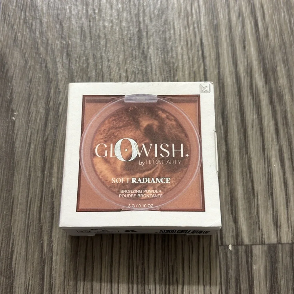 Huda Beauty Glowish Mini Bronzer